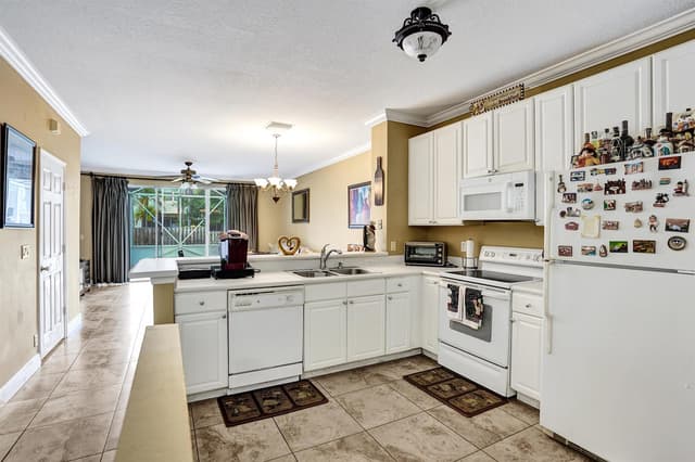 9664 Porta Leona Lane, Boynton Beach FL 33472 - Boynton Beach, FL - Photo 5