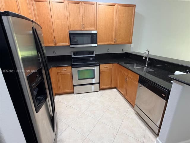 7432 Willow Grove Pl, Davie FL 33314 - Davie, FL - Photo 4