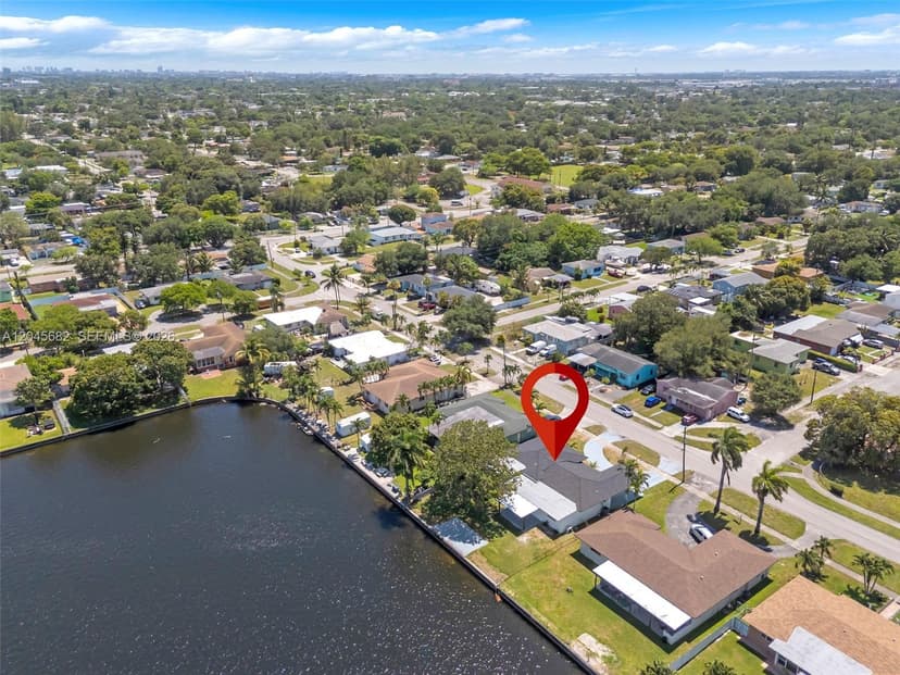8841 NW 14th Ave, Miami FL 33147