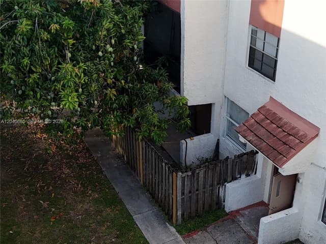 1796 NW 55th Ave # 103, Lauderhill FL 33313 - Lauderhill, FL - Photo 3