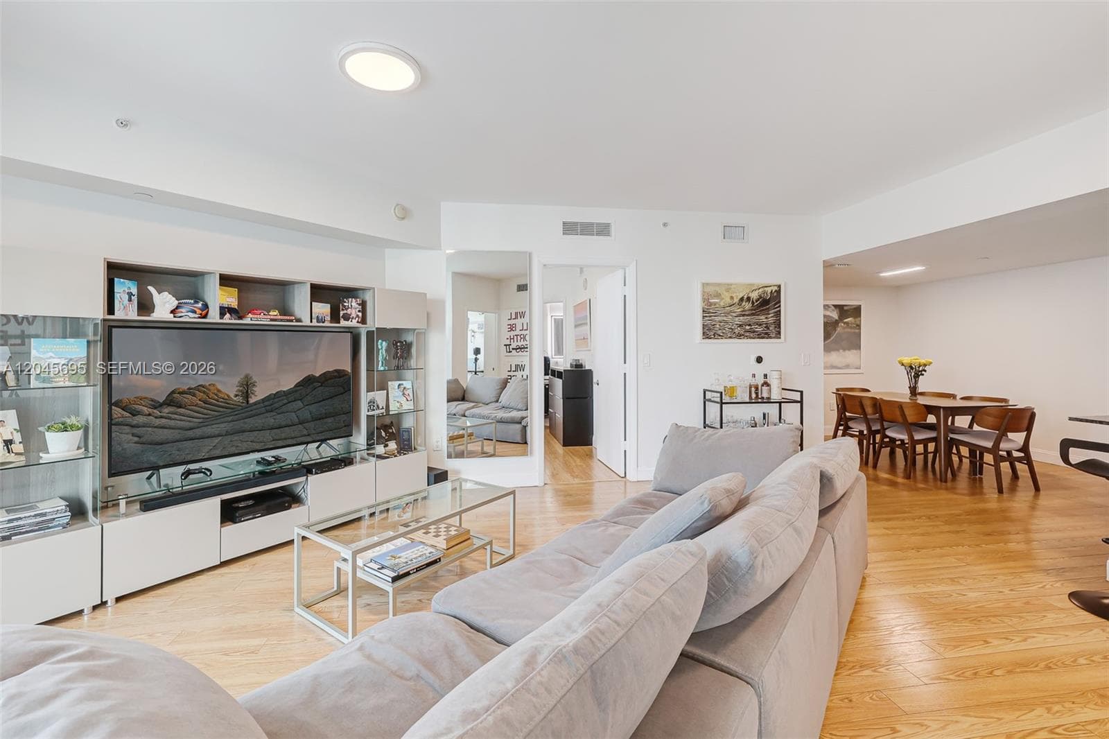 350 S Miami Ave # 2104, Miami FL 33130