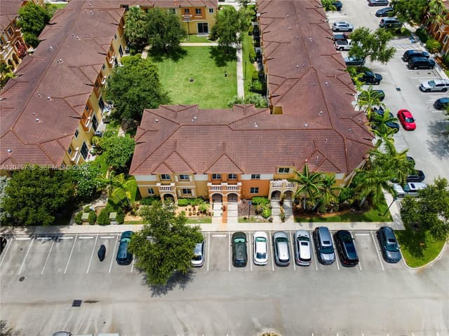 8915 SW 19th St, Miramar FL 33025 - Miramar, FL - Photo 2