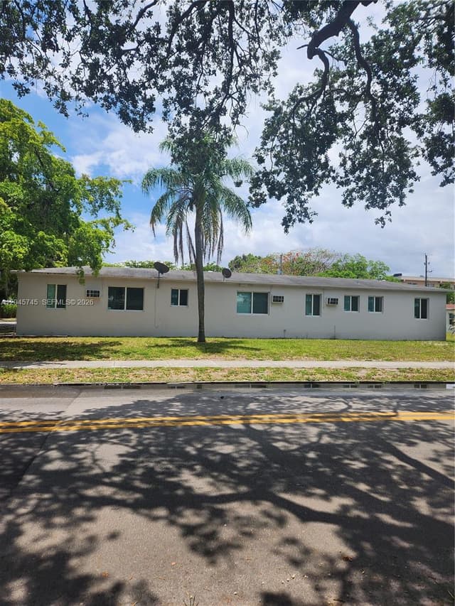 2000 Washington St, Hollywood FL 33020 - Hollywood, FL - Photo 6