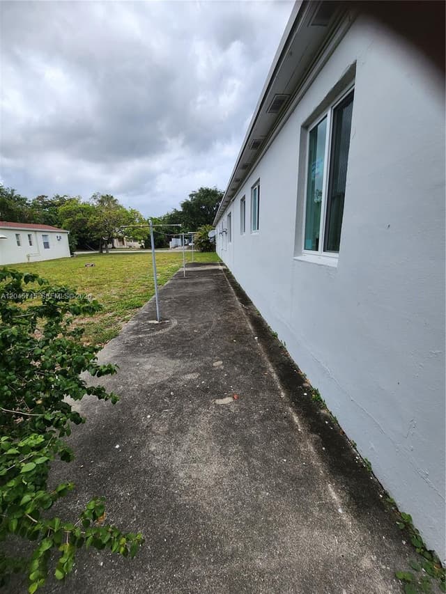 2000 Washington St, Hollywood FL 33020 - Hollywood, FL - Photo 7