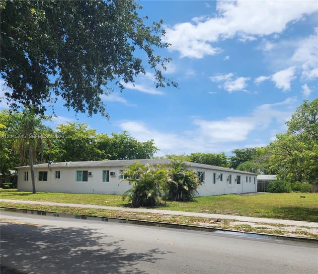 2000 Washington St, Hollywood FL 33020 - Hollywood, FL - Photo 4