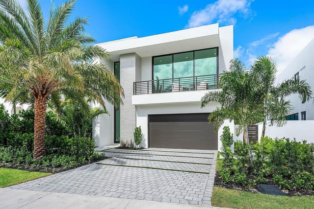 721 Lake Avenue N, Delray Beach FL 33483 - Delray Beach, FL - Photo 2