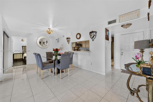 20065 NE 3rd Ct # 5, Miami FL 33179 - Miami, FL - Photo 5