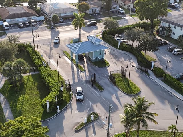 1750 NW 55th Ave # 103, Lauderhill FL 33313 - Lauderhill, FL - Photo 3