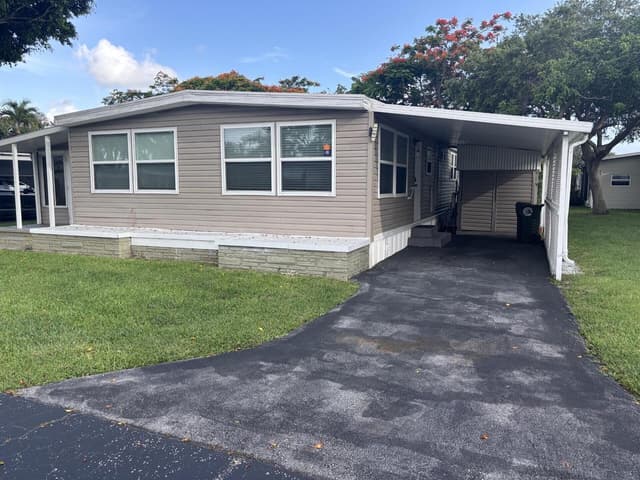 4530 NW 68th Court, Coconut Creek FL 33073 - Coconut Creek, FL - Photo 2