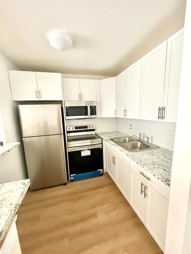 203 Easthampton I, West Palm Beach FL 33417 - West Palm Beach, FL - Photo 3