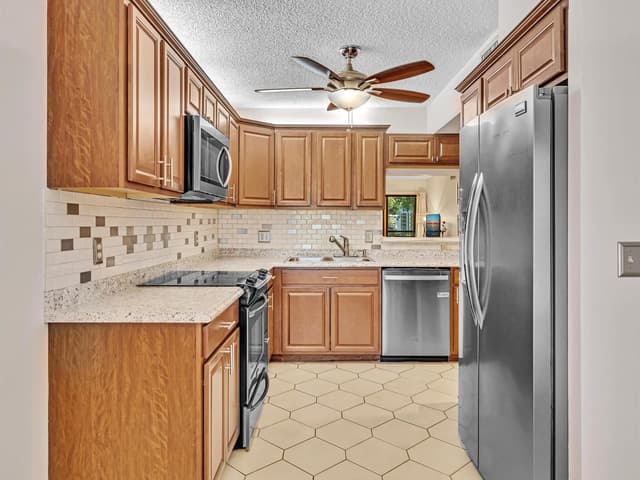 10143 Mangrove Drive # 203, Boynton Beach FL 33437 - Boynton Beach, FL - Photo 6