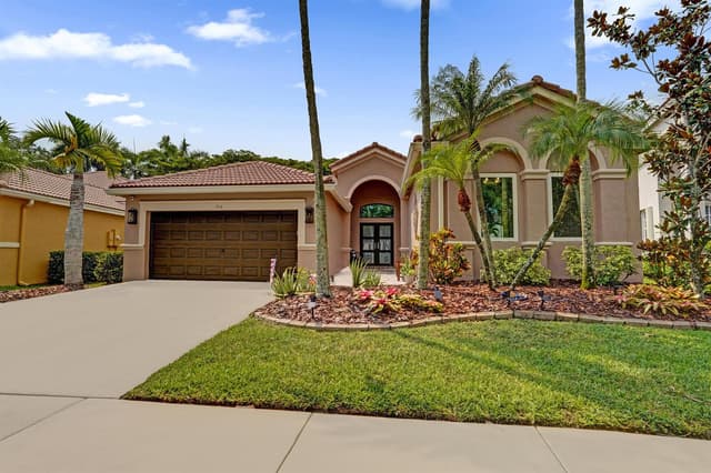 706 Tulip Circle, Weston FL 33327 - Weston, FL - Photo 2