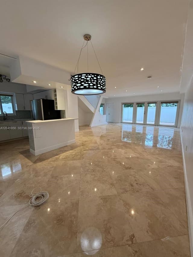7312 Gary Ave, Miami Beach FL 33141 - Miami Beach, FL - Photo 4