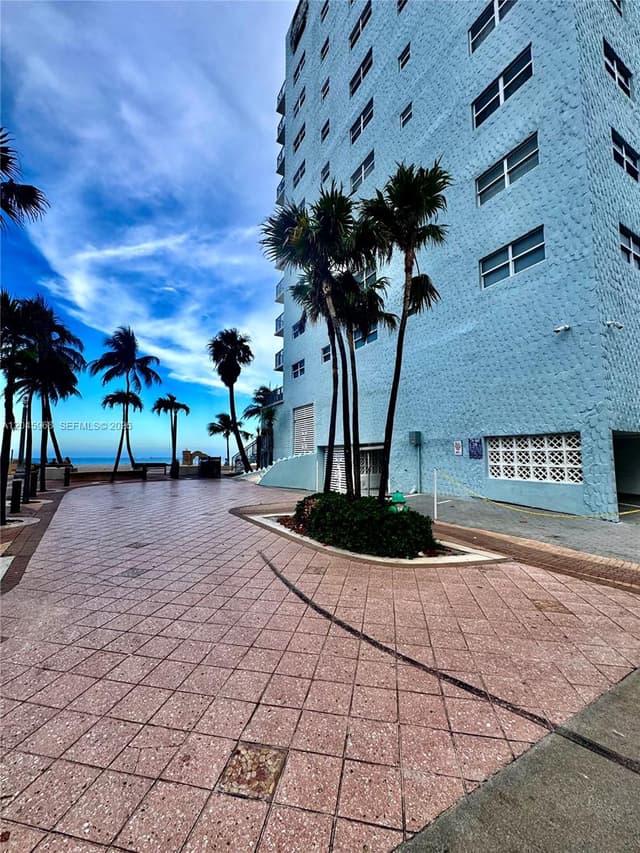 400 N Surf Rd, Hollywood FL 33019 - Hollywood, FL - Photo 3