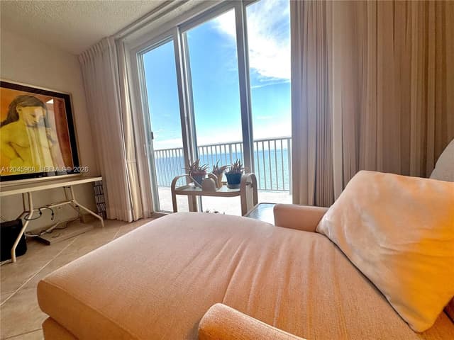 400 N Surf Rd, Hollywood FL 33019 - Hollywood, FL - Photo 5