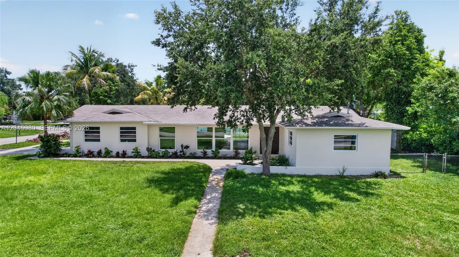 7040 NW 8th Ct, Plantation FL 33317 - Plantation, FL - Photo 1