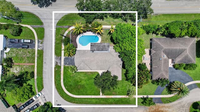 7040 NW 8th Ct, Plantation FL 33317 - Plantation, FL - Photo 5