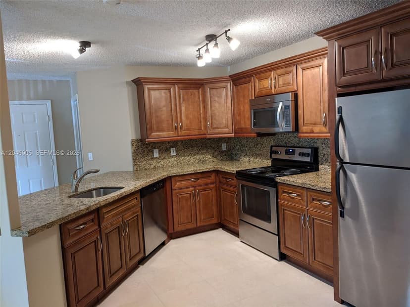 4015 W Mcnab Rd # D210, Pompano Beach FL 33069