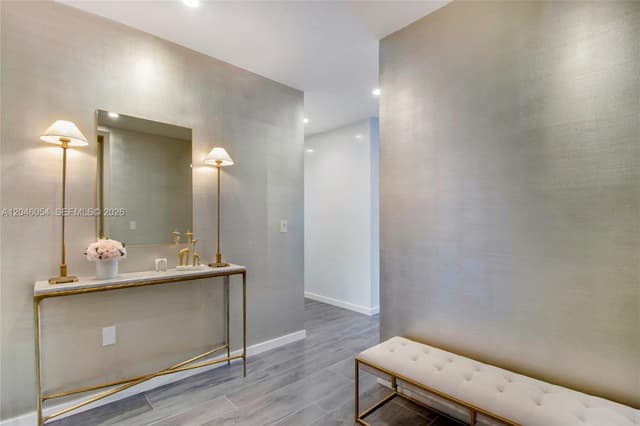 1000 Brickell Plz, Miami FL 33131 - Miami, FL - Photo 4