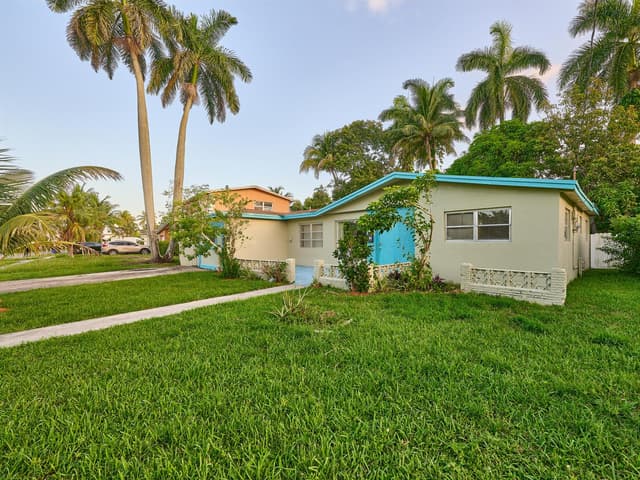 3515 NW 40th Street, Lauderdale Lakes FL 33309 - Lauderdale Lakes, FL - Photo 2
