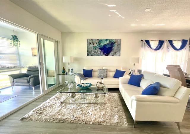5980 NW 64th Ave # 312, Tamarac FL 33319 - Tamarac, FL - Photo 2