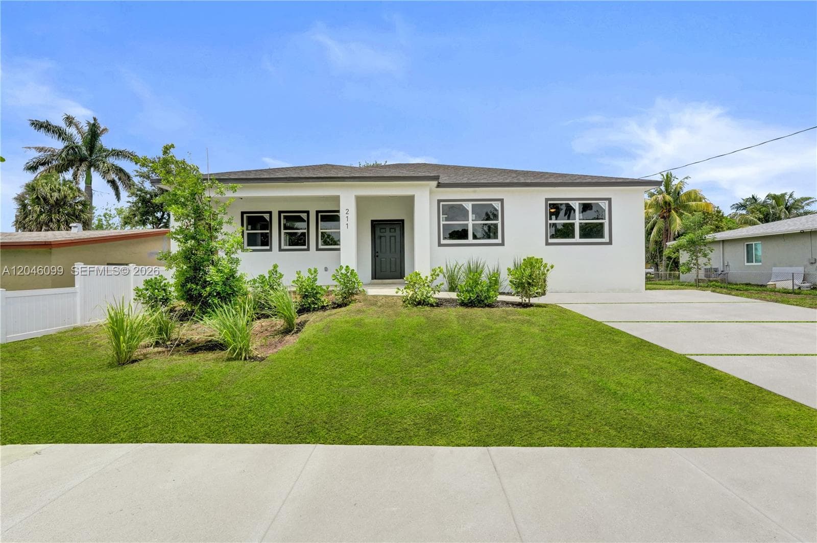 211 NW 14th Ct, Dania Beach FL 33004