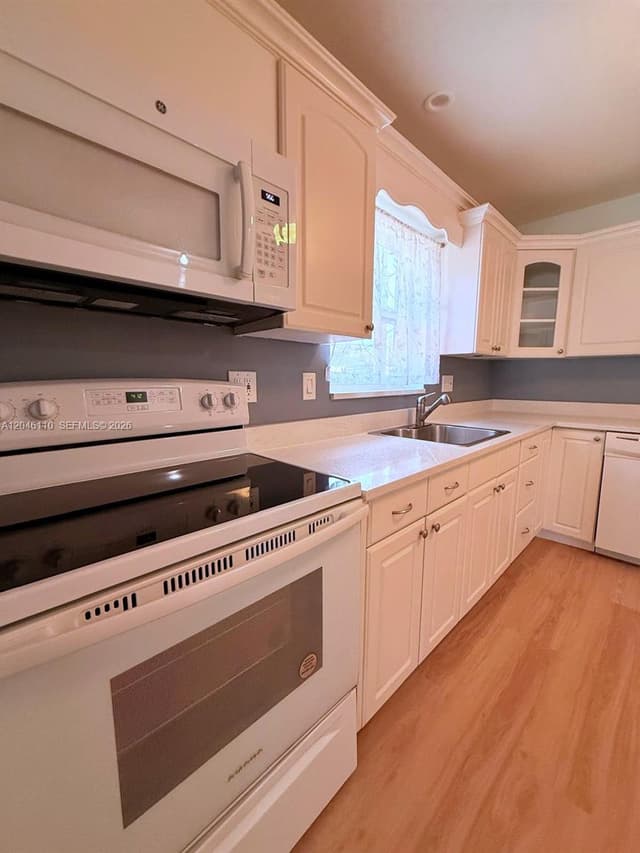 2832 Fillmore St # 20, Hollywood FL 33020 - Hollywood, FL - Photo 2