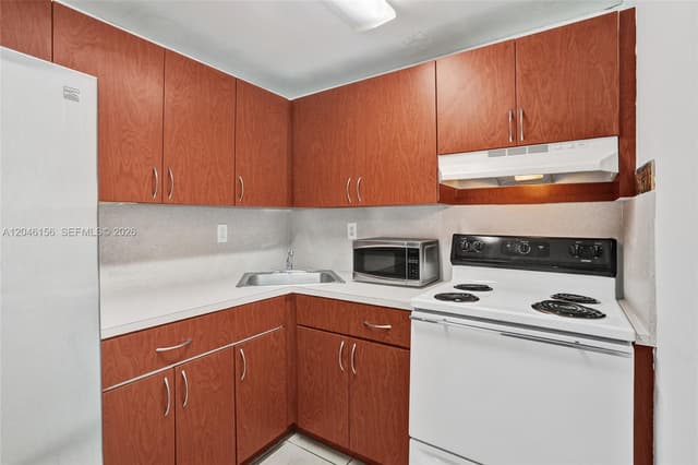606 W 81st St # 323, Hialeah FL 33014 - Hialeah, FL - Photo 5
