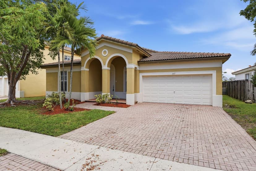 1412 NE 40th Avenue, Homestead FL 33033