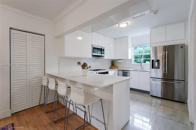 1556 Catalonia Ave, Coral Gables FL 33134 - Coral Gables, FL - Photo 4