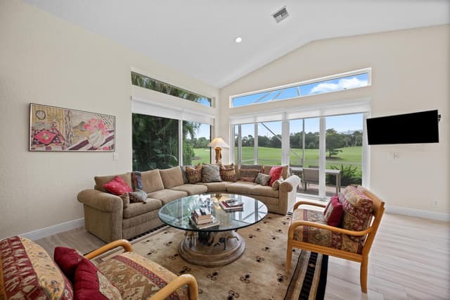 4706 Carlton Golf Drive, Lake Worth FL 33449 - Lake Worth, FL - Photo 6