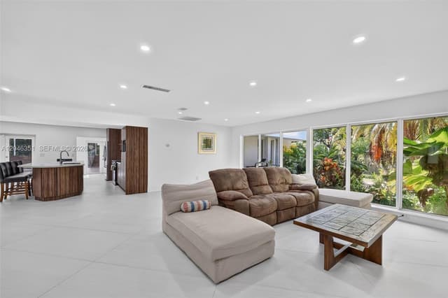 15200 SW 81st Ave, Palmetto Bay FL 33157 - Palmetto Bay, FL - Photo 6