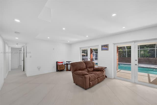 15200 SW 81st Ave, Palmetto Bay FL 33157 - Palmetto Bay, FL - Photo 3