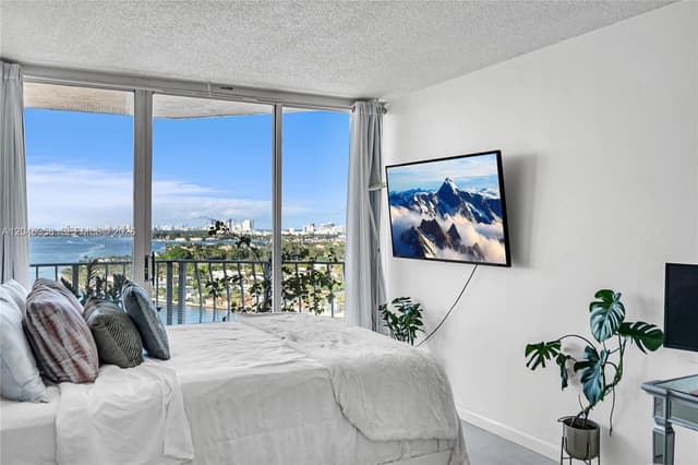 7601 E Treasure Dr # 2412, North Bay Village FL 33141 - North Bay Village, FL - Photo 3