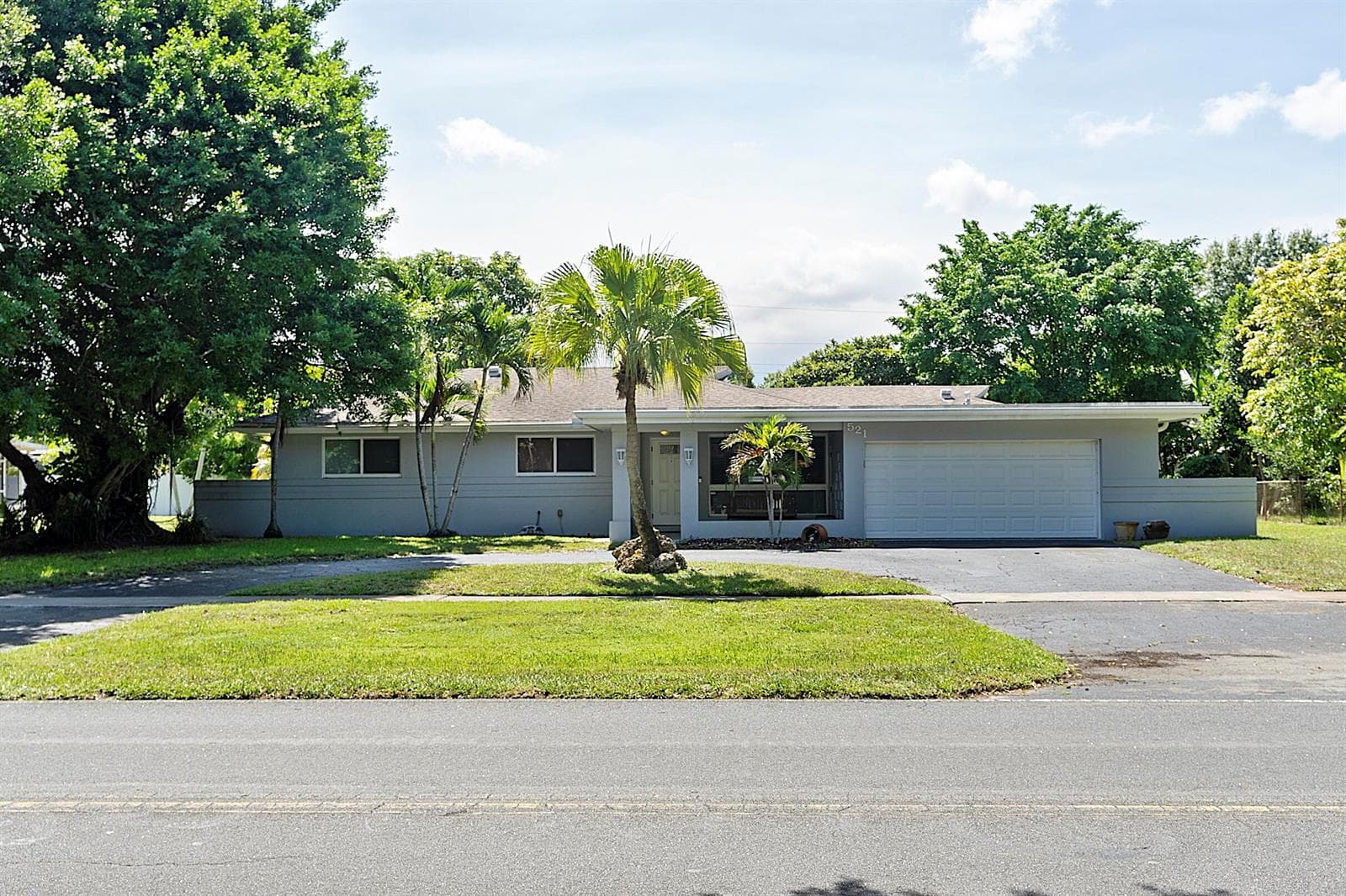 521 SW 59th Avenue, Plantation FL 33317