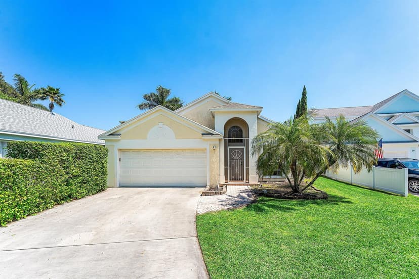 29 Swallow Drive, Boynton Beach FL 33436