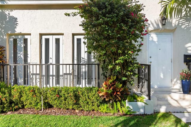 737 Alhambra Cir, Coral Gables FL 33134 - Coral Gables, FL - Photo 6