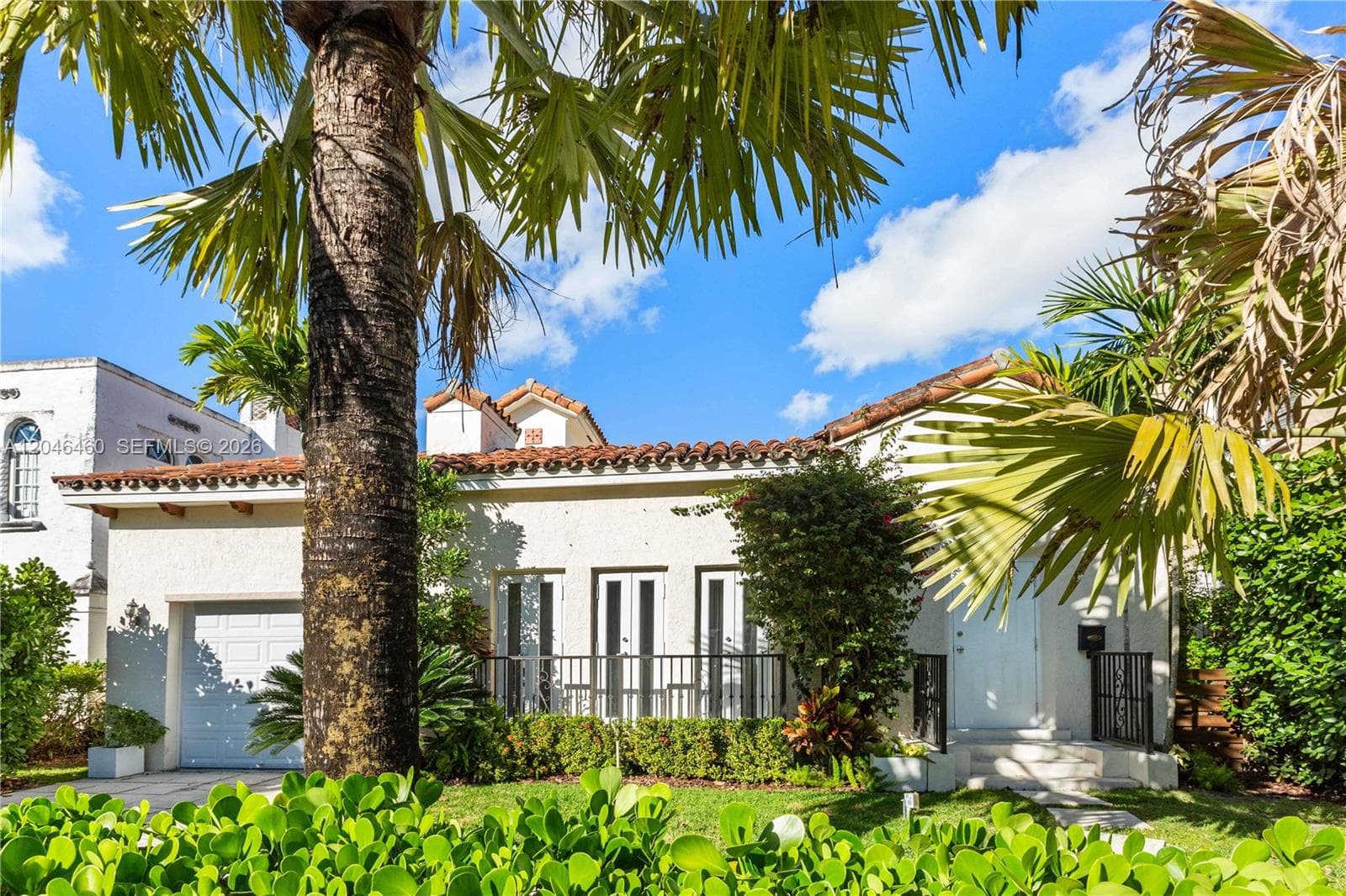 737 Alhambra Cir, Coral Gables FL 33134 - Coral Gables, FL - Photo 1
