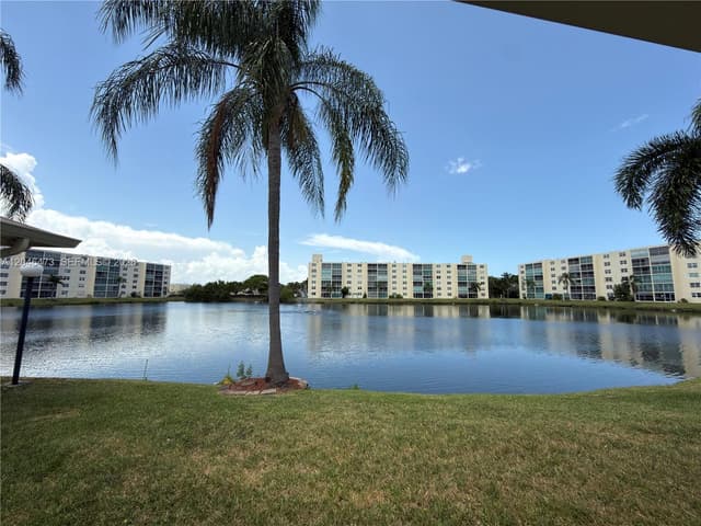 141 SE 3rd Ave # 106, Dania Beach FL 33004 - Dania Beach, FL - Photo 3