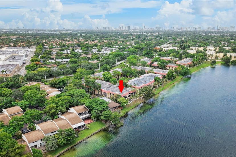 740 NE 199th Street # 205g, Miami FL 33179