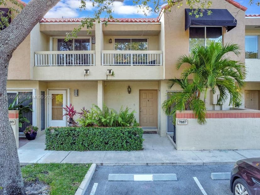 7887 NW 7th Ct, Plantation FL 33324