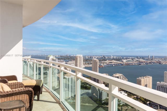 950 Brickell Bay Dr # 5011, Miami FL 33131 - Miami, FL - Photo 6