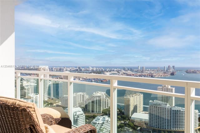 950 Brickell Bay Dr # 5011, Miami FL 33131 - Miami, FL - Photo 3