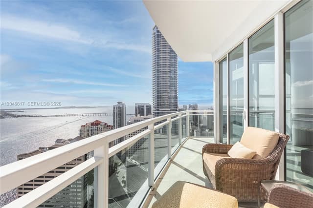 950 Brickell Bay Dr # 5011, Miami FL 33131 - Miami, FL - Photo 5
