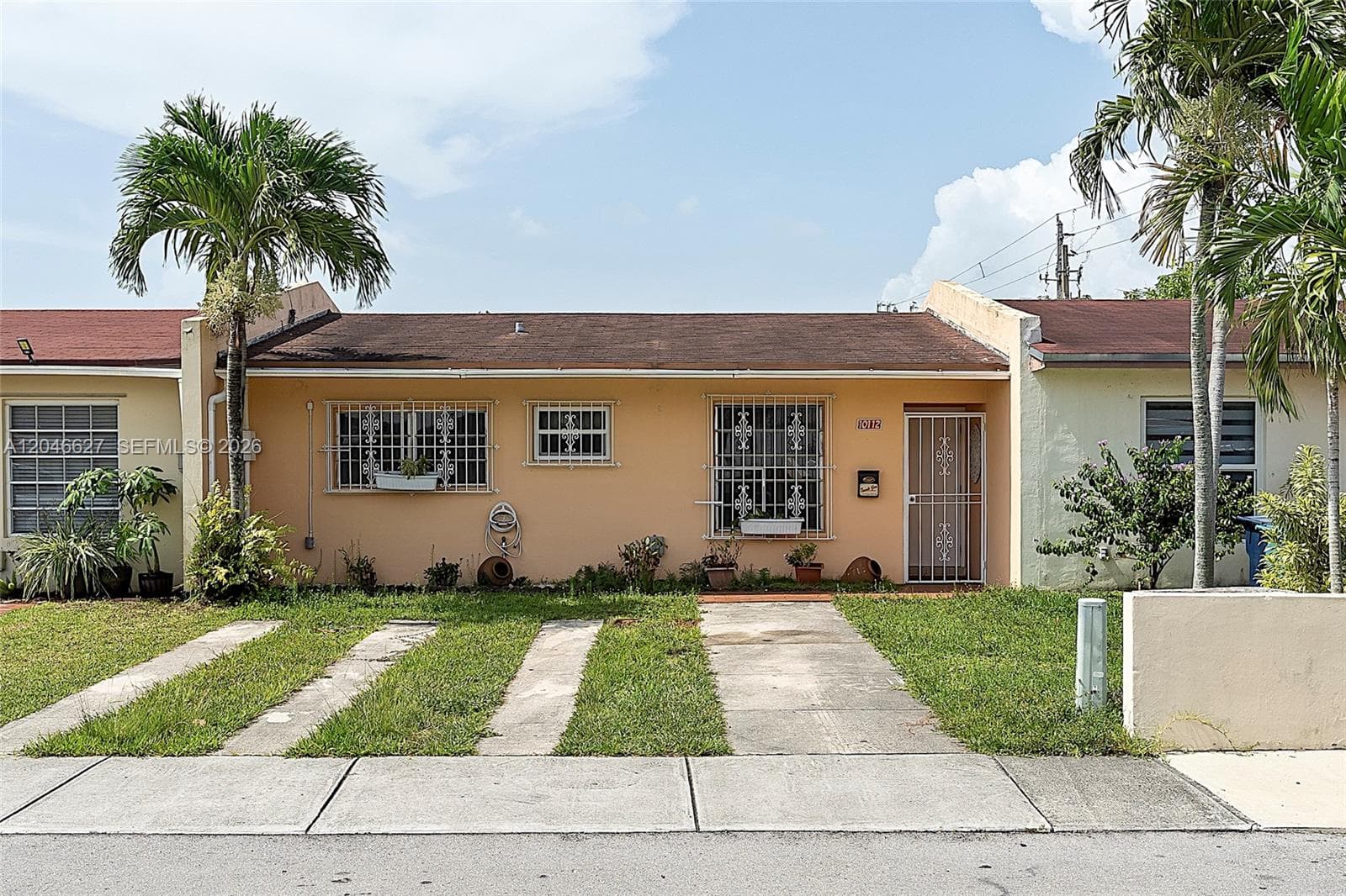 10112 SW 23rd St, Miami FL 33165
