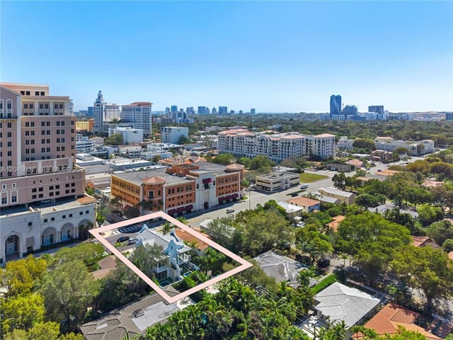 2712 S Le Jeune Rd, Coral Gables FL 33134 - Coral Gables, FL - Photo 5
