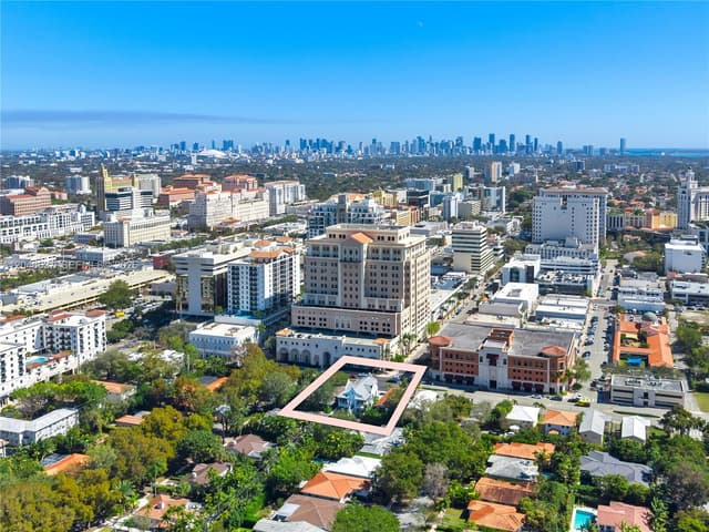 2712 S Le Jeune Rd, Coral Gables FL 33134 - Coral Gables, FL - Photo 4