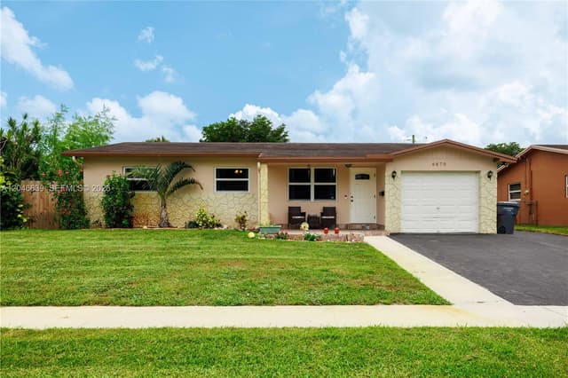 6870 Pershing St, Hollywood FL 33024 - Hollywood, FL - Photo 2