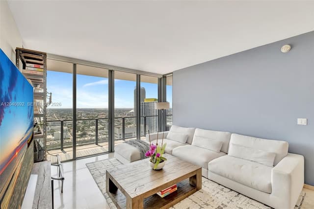 88 SW 7th St # 3604, Miami FL 33130 - Miami, FL - Photo 3