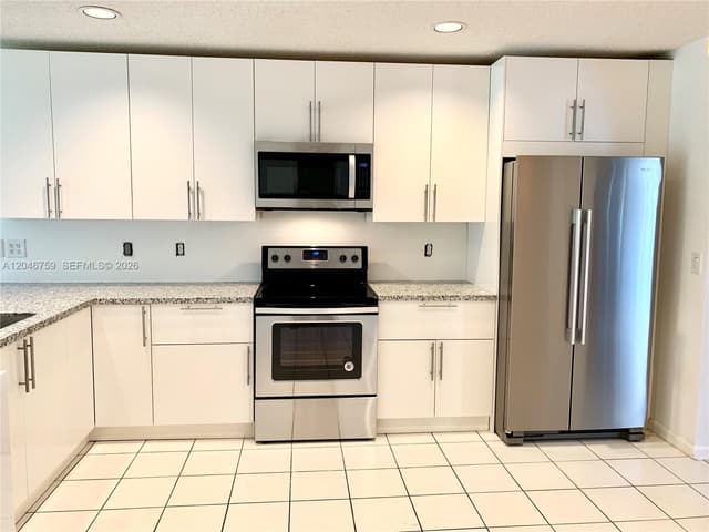 2444 Stonegate Dr, Wellington FL 33414 - Wellington, FL - Photo 7